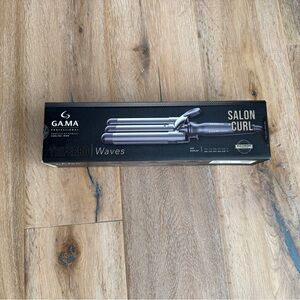 GAMA TRIFERRO Professional SILK CHROME Triple Barrel Salon 1″ Curling Iron NWT